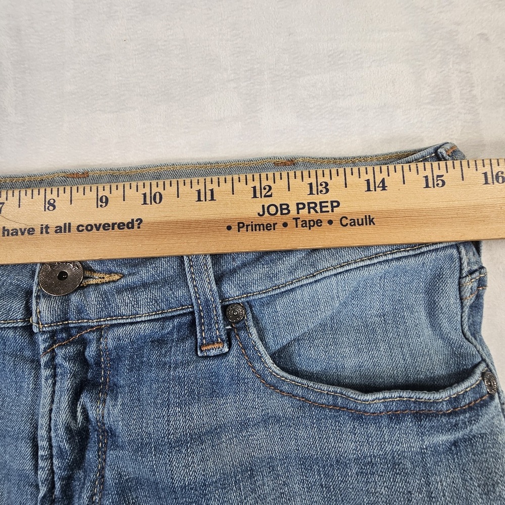 Ariat REAL Mid Rise Boot Flared Jeans Women's Size 30 32" Inseam Medium Wash - Picture 4 of 16